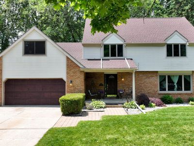 301 Mayfield Ln