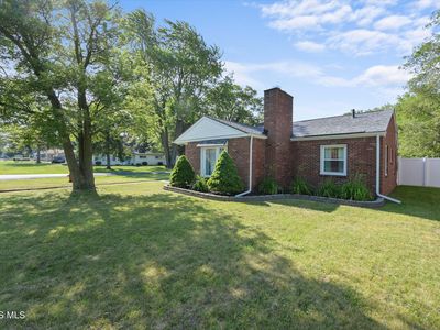 3233 Corydon Dr