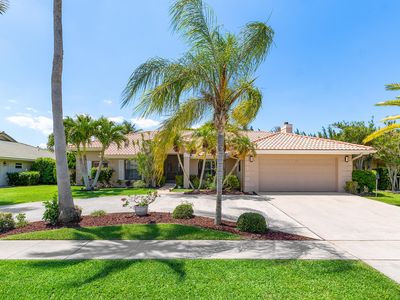 11700 Island Lakes Lane