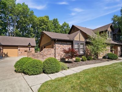 9015 Academy View Ct