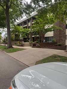 Property at 933 W 12th Ave Unit 206, Huntington, WV
