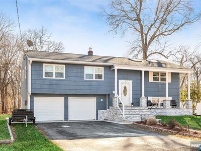 4 Lynn Court Lincoln Park