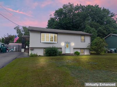 8 Debbie Avenue