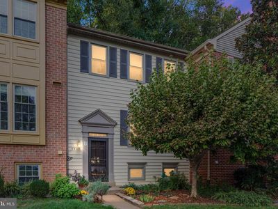 2850 Kelly Sq