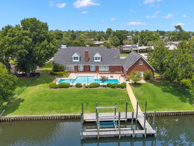 2806 Canal Dr