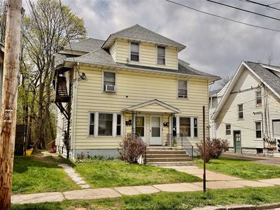 312 Roosevelt Ave