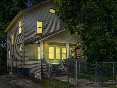 158 Baldwin Ave