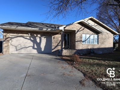 2304 Estes Pl
