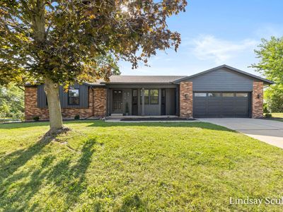 Property at 5719 Bentbrook Dr SE, Kentwood, MI