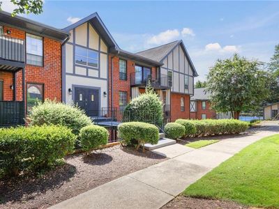 6851 Roswell Rd Unit F5