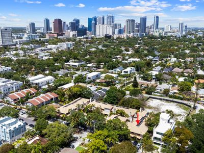 905 SE 12th Court #15