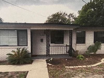 240 WOODSIDE Drive