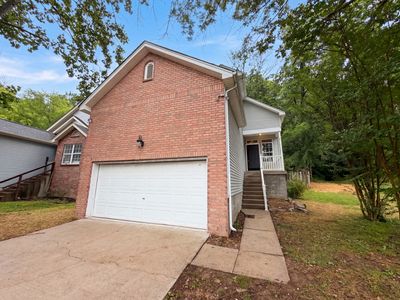 4046 Farmingham Woods Dr