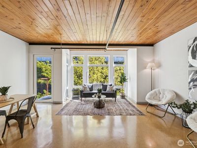 401 9th Avenue N #201