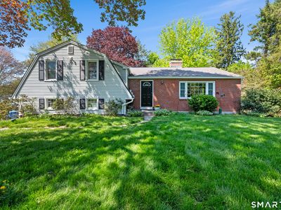 9 Lakewood Circle