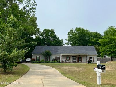 Property at 203 Polo Run Cv, Byhalia, MS