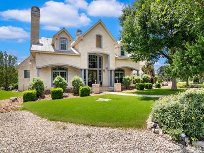 209 River Cliff Place