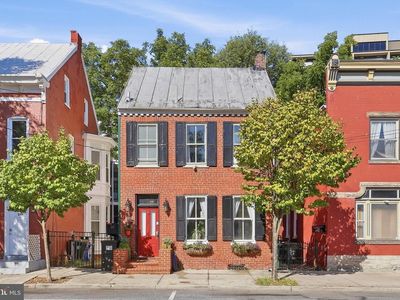 227 S Potomac St