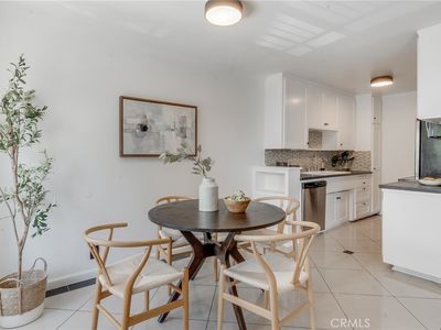 801 E 1st St Unit 111