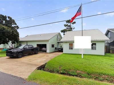 Property at 557 Clayton Dr, Norco, LA