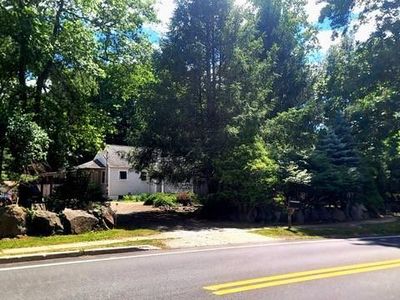 93 Old Tappan Rd