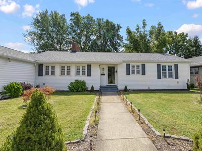 16 Boggess St
