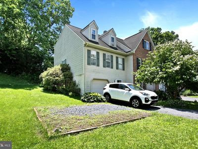 123 Hampden Dr APT J
