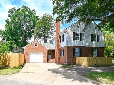 1109 Buckingham Ave