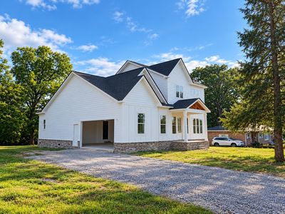 115 Belaire Dr