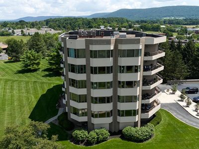 425 Windmere Dr APT 4A