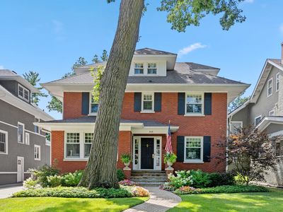925 Ashland Ave