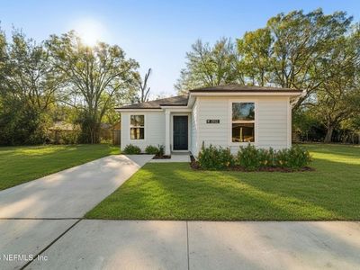 1636 W 34TH Street W