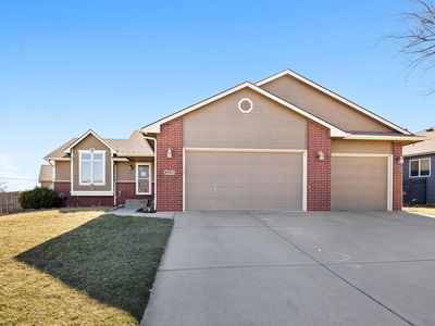 3429 N Pepper Ridge St