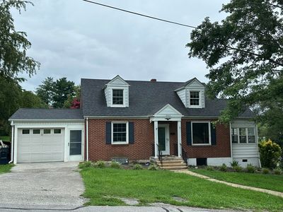 2603 Dell Ave NE