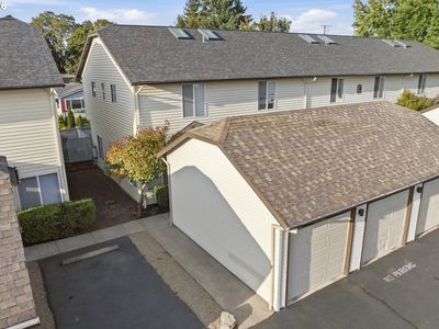 5264 NE 121st Ave APT C-18