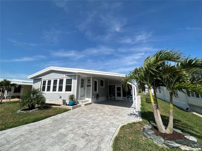 2038 Maui Dr