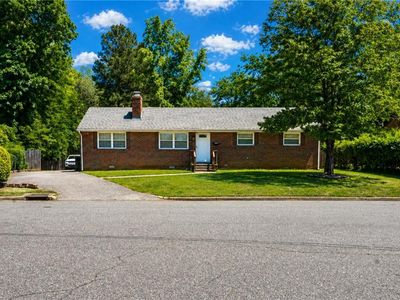347 Avis Cir