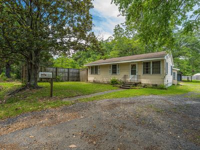 1182 Russell Dr