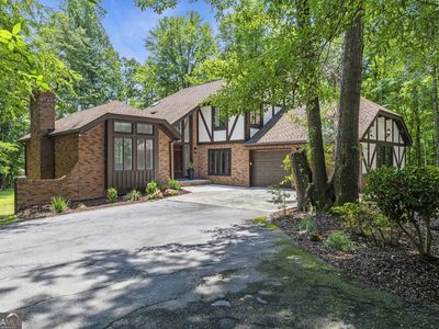 7598 Lake Wood Dr