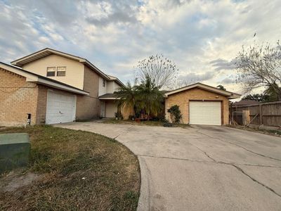 2406 & 2408 Treasure Hills Blvd