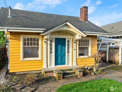 1911 Columbia Street SW