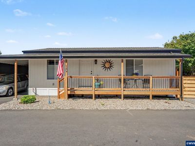 340 NE Crest St Unit 18