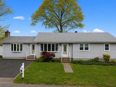15 Mary Dr