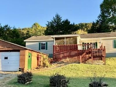 315 W Mount Rd