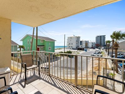5801 Thomas Dr Unit 204