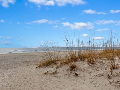 11 S Forest Beach Dr APT 119