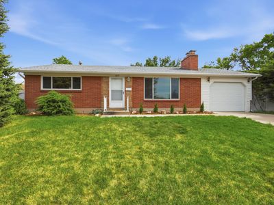 3677 W Kewanee Dr