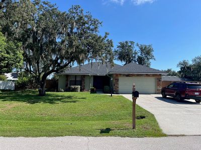 1209 Lake Loop