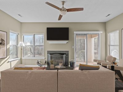 6131 Summerpointe Pl APT 101