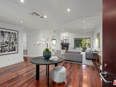 8788 Shoreham Dr APT 33